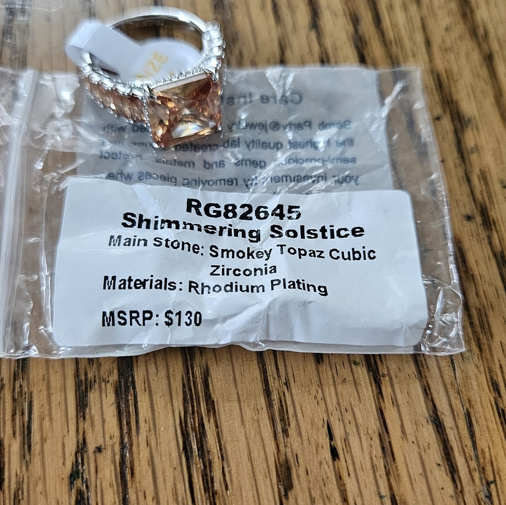 Bomb Party Size 7bsmokeybtopaz Cubic Zircornia With Rhodium Plating Ring